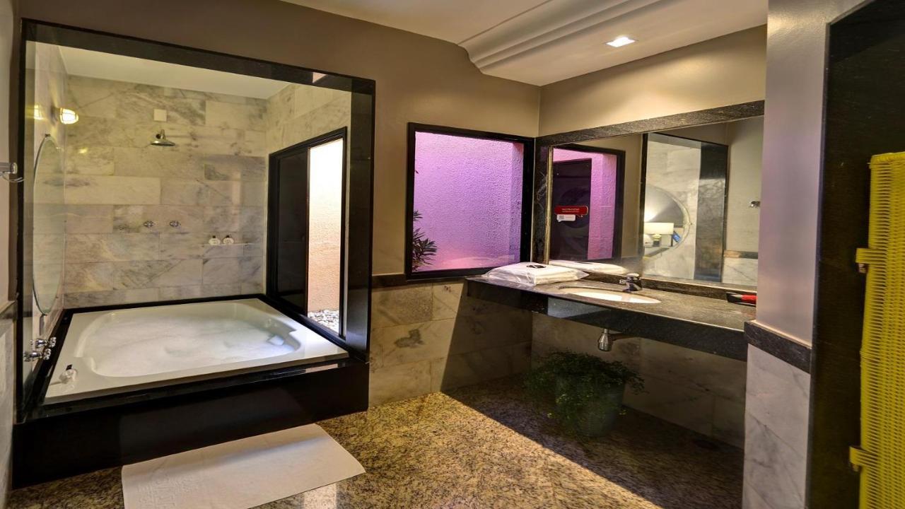 Palacio Oasis (Adults Only) Uberlândia Dış mekan fotoğraf