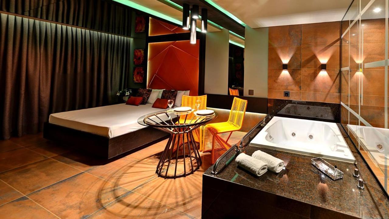 Palacio Oasis (Adults Only) Uberlândia Dış mekan fotoğraf