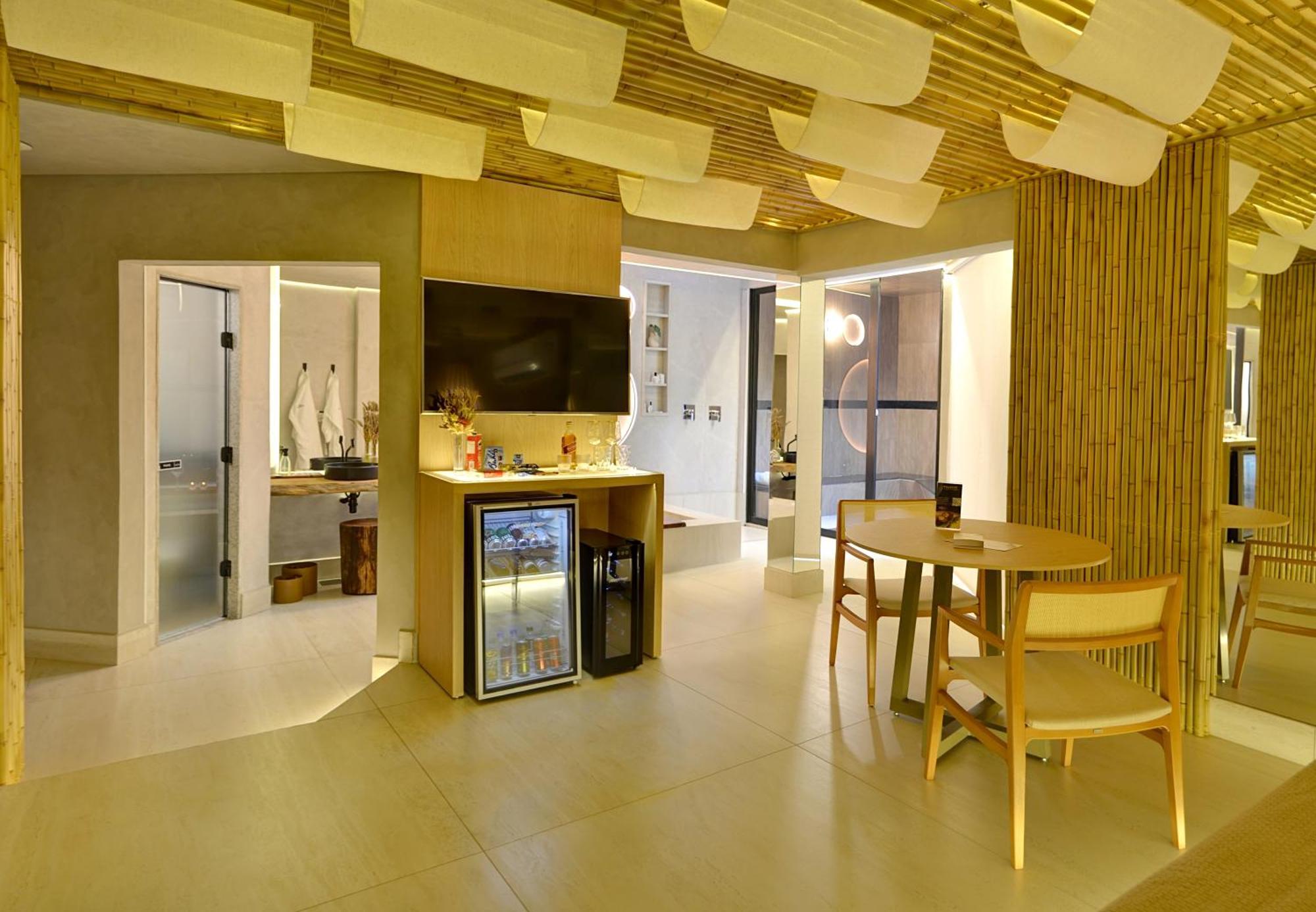 Palacio Oasis (Adults Only) Uberlândia Dış mekan fotoğraf